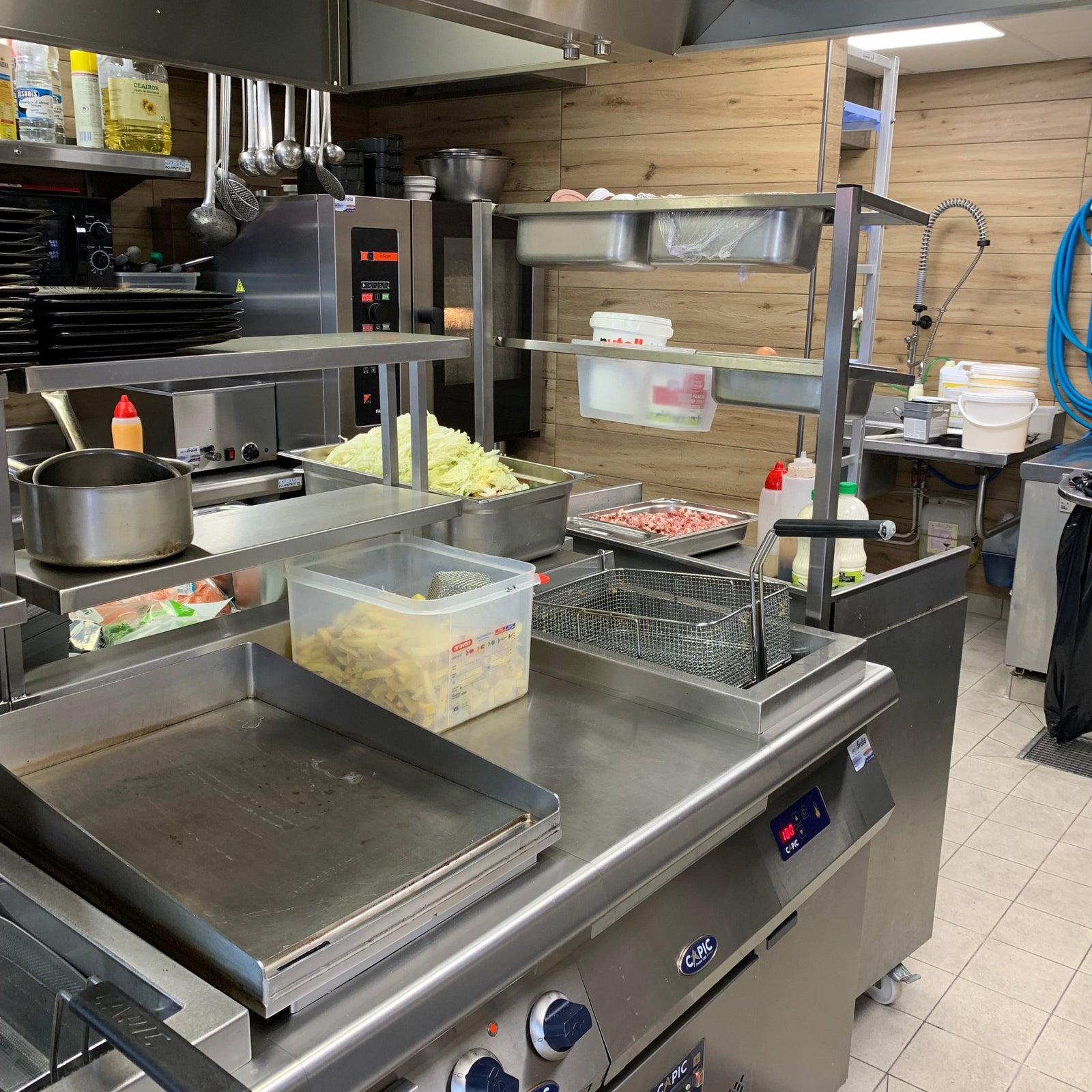 Votre cuisine pro, équipée en moins d'une semaine.