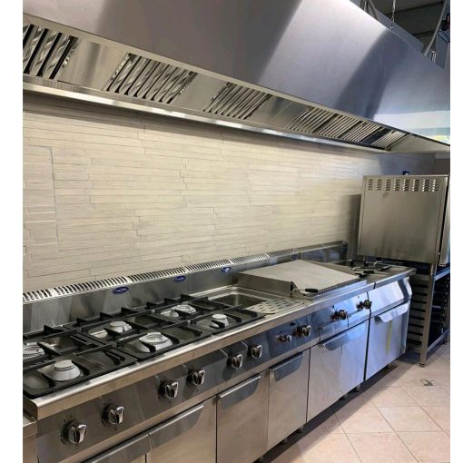 Feux vifs sur four gaz 4 feux 1 four P 700 — vue 5