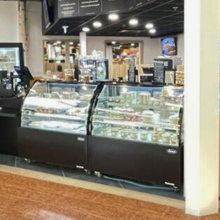 Vitrine réfrigérée comptoir - Semi-Bombée - 2 Niveaux - Laquée Noir