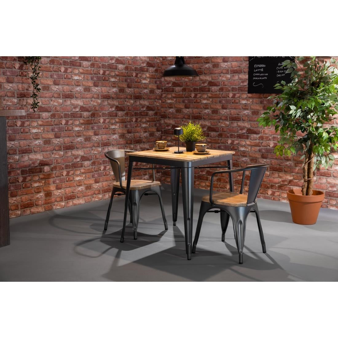 Table à manger à plateau à lattes en bois de manguier et piètement gris acier Bolero Bistro 650 mm - Bolero - HZ813