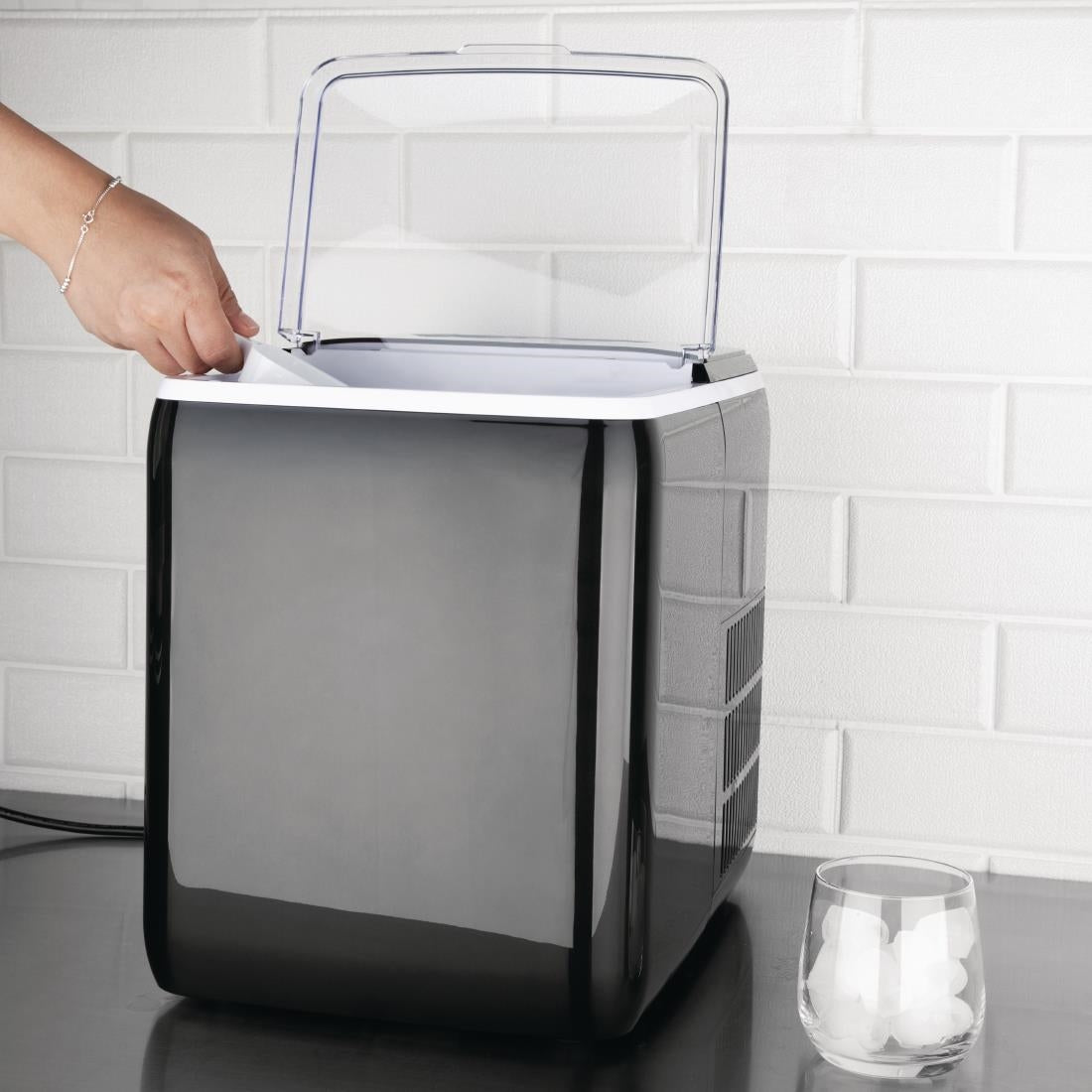 Machine à glaçons Nisbets Essential 20 kg - Nisbets Essentials - DC439