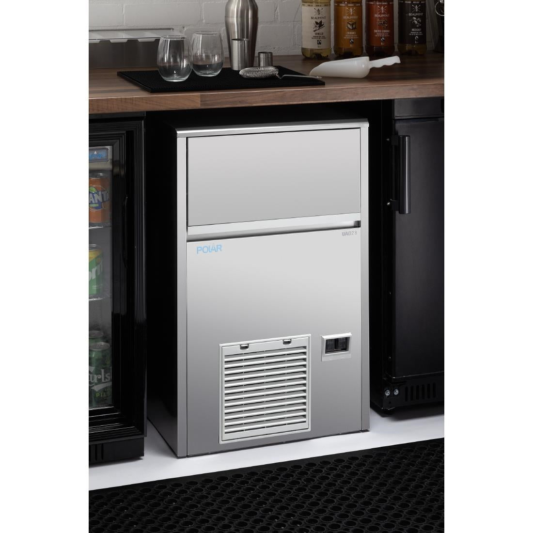 Machine à glaçons gourmet à aspersion Polar Série U 47kg - Polar - UA028