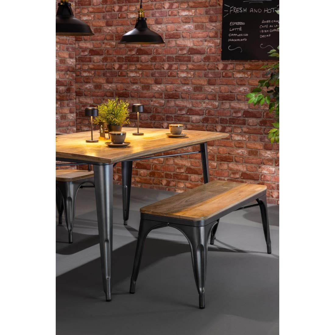 Table à manger avec plateau en bois de manguier lisse et piètement gris acier Bolero Bistro 1450 mm - Bolero - HZ809