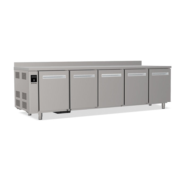 Tables réfrigérées pâtissières positives - Dessus inox - Avec dosseret - Sans groupe logé - Prof. 810 mm - 5 portes