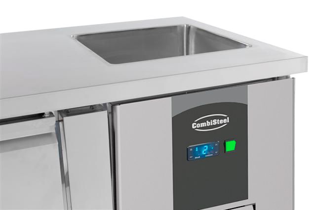 700 Table Réfrigérée Plonge 3 Portes - Combisteel 7450.0215